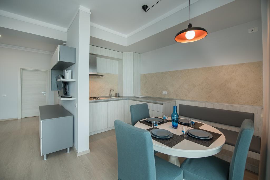 Wave 1 Promenada Apartments Неводарі Екстер'єр фото